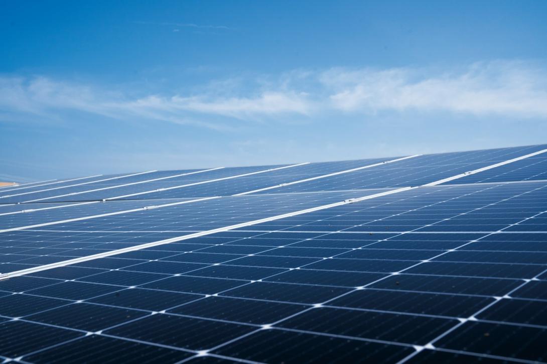 Solarmodule auf einem Dach